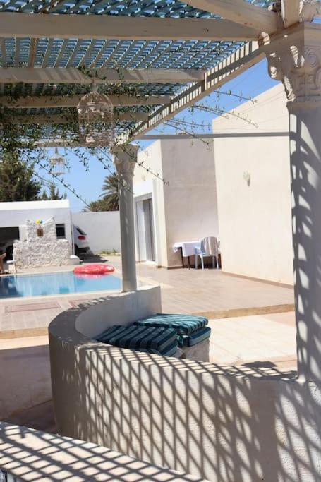 Vill La Reine Jerba Avec Piscine Villa El Guecheine Exterior photo